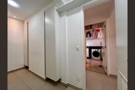 Apartamento à venda com 130m², 3 quartos e 2 vagas Apartamento à venda com 130m², 3 quartos e 2 vagasDespensa