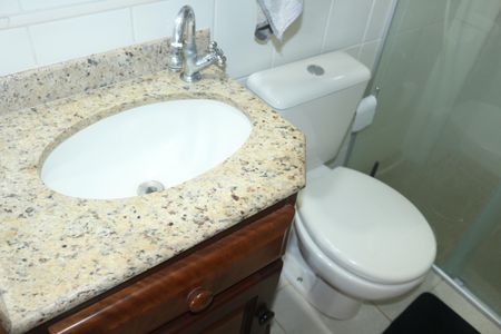 Apartamento à venda com 66m², 2 quartos e 1 vagaBanheiro 1