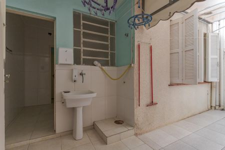 Apartamento à venda com 74m², 2 quartos e sem vagaÁrea de Serviço