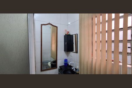 Casa à venda com 97m², 3 quartos e 2 vagas Casa à venda com 97m², 3 quartos e 2 vagasBanheiro Social