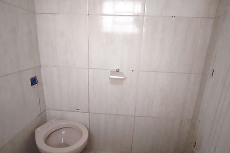 Casa para alugar com 48m², 1 quarto e sem vaga Casa para alugar com 48m², 1 quarto e sem vagaBanheiro
