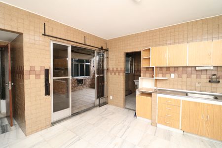 Apartamento à venda com 87m², 3 quartos e 1 vagaCozinha