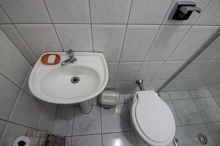 Casa à venda com 600m², 4 quartos e 6 vagasBanheiro de Serviço