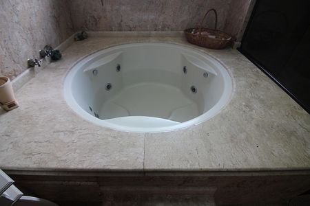 Casa à venda com 600m², 4 quartos e 6 vagasSuíte 1 Banheiro