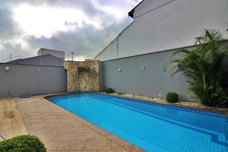 Casa à venda com 600m², 4 quartos e 6 vagasPiscina