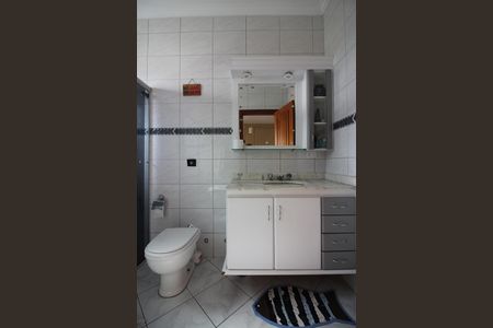 Casa à venda com 600m², 4 quartos e 6 vagasSuíte 3 Banheiro