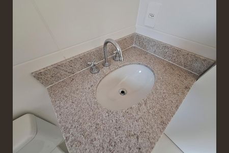 Apartamento à venda com 54m², 2 quartos e 1 vaga Apartamento à venda com 54m², 2 quartos e 1 vagaBanheiro Quarto 2