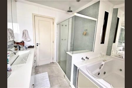 Apartamento à venda com 330m², 4 quartos e 4 vagas