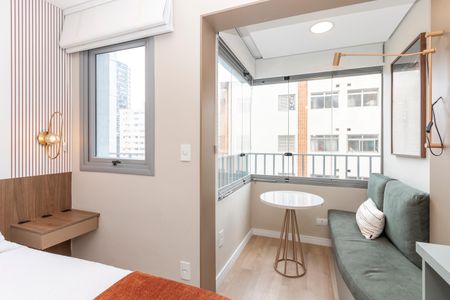 Studio para alugar com 19m², 1 quarto e sem vaga Studio para alugar com 19m², 1 quarto e sem vagaVaranda