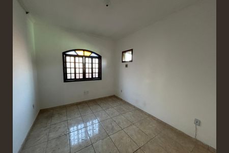 Quarto de casa para alugar com 2 quartos, 130m² em Marechal Hermes, Rio de Janeiro