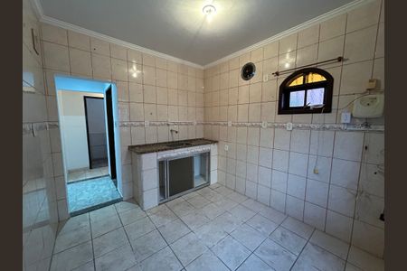 Casa para alugar com 130m², 2 quartos e 2 vagasCozinha