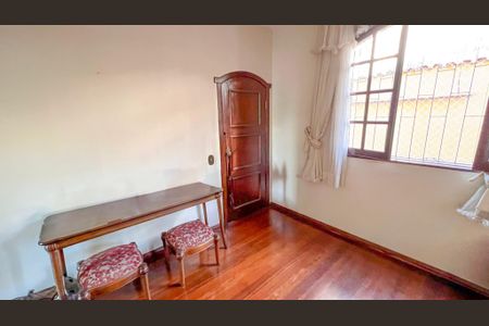 Casa à venda com 380m², 5 quartos e 3 vagasEscritório