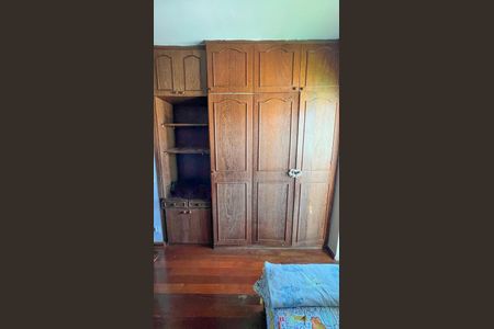 Casa à venda com 380m², 5 quartos e 3 vagasQuarto 1