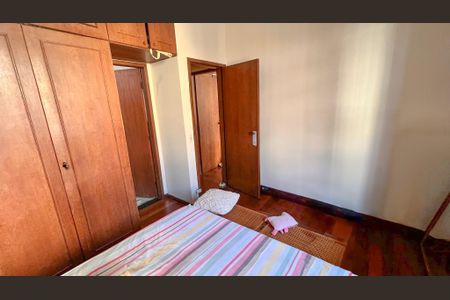 Casa à venda com 380m², 5 quartos e 3 vagasSuíte