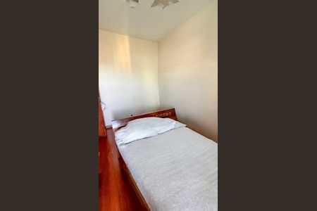 Casa à venda com 380m², 5 quartos e 3 vagasQuarto 2