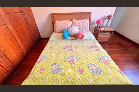 Casa à venda com 380m², 5 quartos e 3 vagasQuarto 3