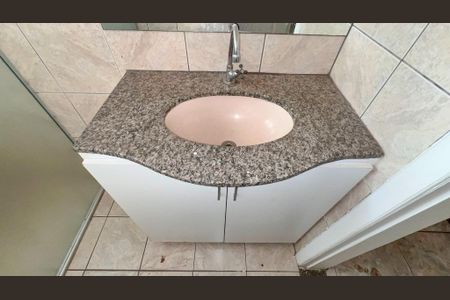 Casa à venda com 380m², 5 quartos e 3 vagasBanheiro Social 2