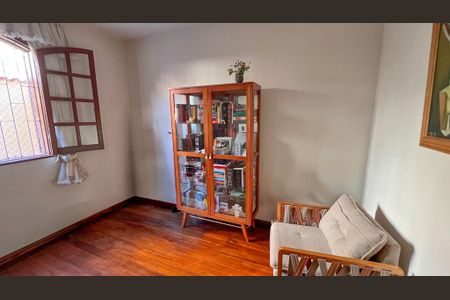 Casa à venda com 380m², 5 quartos e 3 vagasEscritório