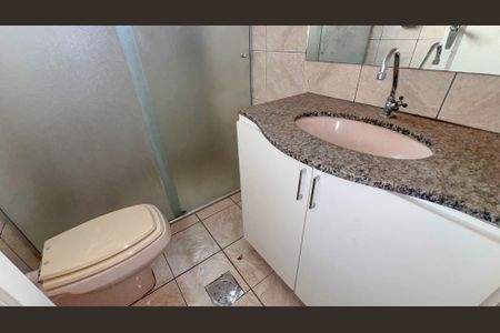 Casa à venda com 380m², 5 quartos e 3 vagasBanheiro Social 2