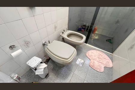 Casa à venda com 380m², 5 quartos e 3 vagasBanheiro Social 2