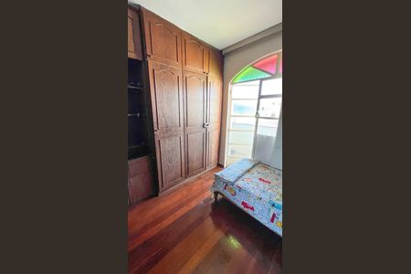 Casa à venda com 380m², 5 quartos e 3 vagasQuarto 1