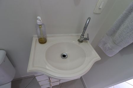 Casa à venda com 127m², 2 quartos e 2 vagasLavabo