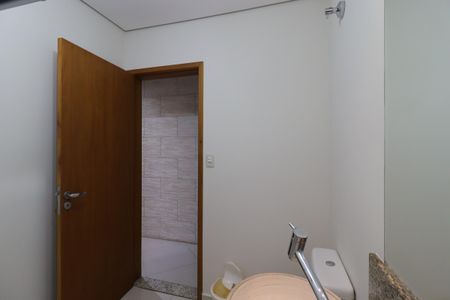 Casa à venda com 127m², 2 quartos e 2 vagasBanheiro Social