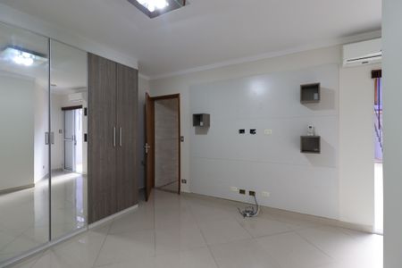 Casa à venda com 127m², 2 quartos e 2 vagasSuíte