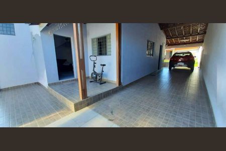 Casa à venda com 140m², 3 quartos e 4 vagas