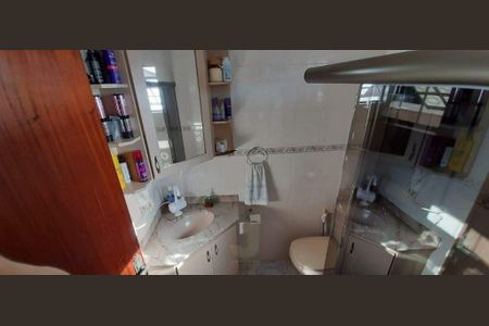 Casa à venda com 140m², 3 quartos e 4 vagas