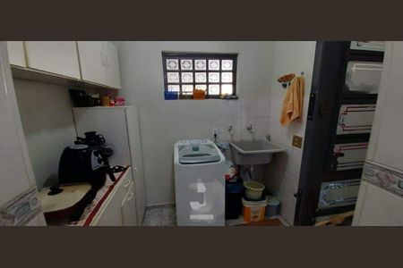 Casa à venda com 140m², 3 quartos e 4 vagas