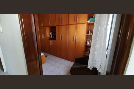 Casa à venda com 140m², 3 quartos e 4 vagas