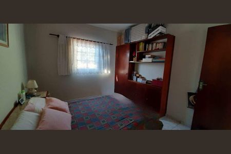 Casa à venda com 140m², 3 quartos e 4 vagas