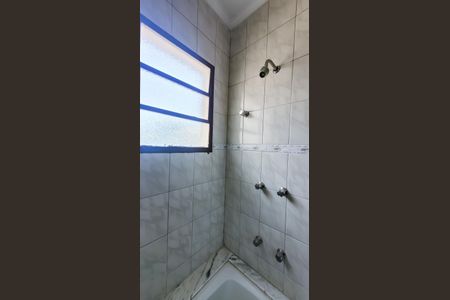 Casa de condomínio à venda com 300m², 3 quartos e 8 vagasBanheiro da Suíte