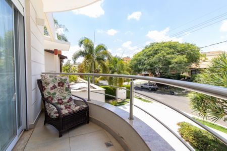 Casa de condomínio à venda com 536m², 5 quartos e 6 vagasSacada Suíte 1