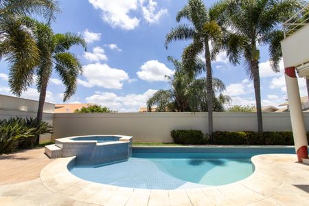 Casa de condomínio à venda com 536m², 5 quartos e 6 vagasÁrea externa