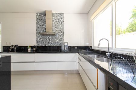 Casa de condomínio à venda com 536m², 5 quartos e 6 vagasCozinha