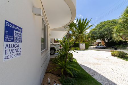 Casa de condomínio à venda com 536m², 5 quartos e 6 vagasPlaca