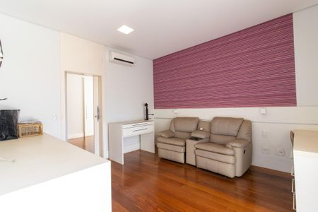 Casa de condomínio à venda com 536m², 5 quartos e 6 vagasSuíte 4