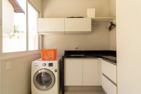 Casa de condomínio à venda com 536m², 5 quartos e 6 vagasÁrea de Serviço