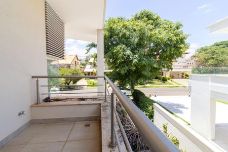 Casa de condomínio à venda com 536m², 5 quartos e 6 vagasSacada Suíte 2