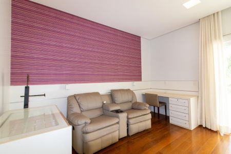 Casa de condomínio à venda com 536m², 5 quartos e 6 vagasSuíte 4