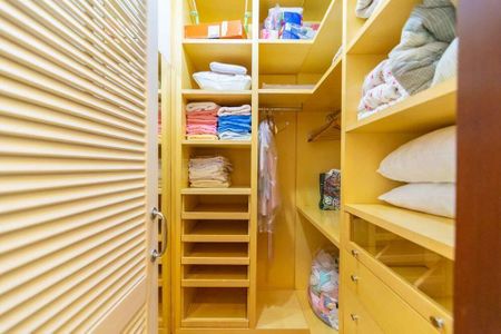 Casa de condomínio à venda com 574m², 6 quartos e 4 vagas