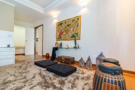 Casa de condomínio à venda com 574m², 6 quartos e 4 vagas