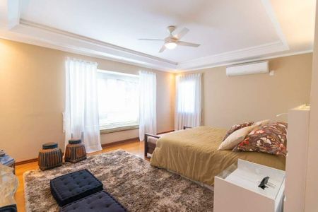 Casa de condomínio à venda com 574m², 6 quartos e 4 vagas