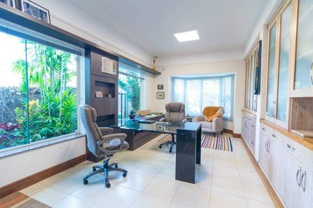 Casa de condomínio à venda com 574m², 6 quartos e 4 vagas