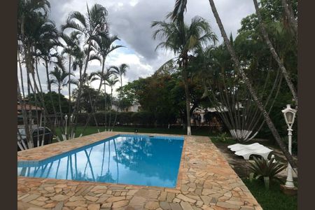 Casa de condomínio à venda com 300m², 3 quartos e 10 vagas