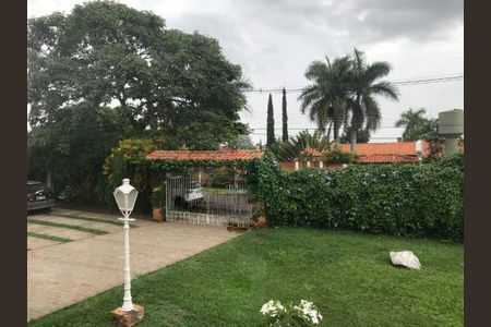 Casa de condomínio à venda com 300m², 3 quartos e 10 vagas
