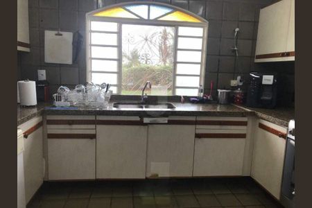 Casa de condomínio à venda com 300m², 3 quartos e 10 vagas