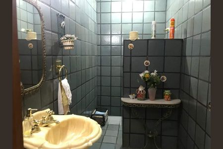 Casa de condomínio à venda com 300m², 3 quartos e 10 vagas